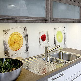 Der Küchentreff - Individuelle Glasrückwände oder -platten mit Ihrem Motiv, wir machen es möglich!